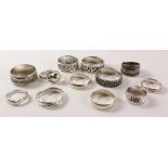 Hallmarked silver rings and others stamped 925 Condition Report <a href='//www.