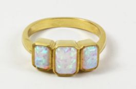 Three stone opal silver-gilt ring stamped 925 Condition Report <a href='//www.