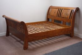 Barker & Stonehouse mango wood 5' Kingsize bedstead Condition Report <a