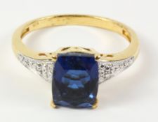 Blue topaz silver-gilt ring stamped 925 Condition Report <a href='//www.