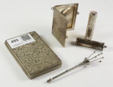 Early 20th century Continental white metal rectangular hinged visiting card case stamped 830,