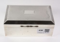 Rectangular silver cigarette box London 1930,