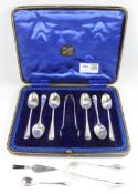 Set of six silver rat-tail coffee spoons and pair sugar nips London 1897 cased,