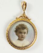 Double sided Victorian gold locket pendant hallmarked 9ct Condition Report <a