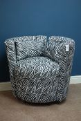 Armchair upholstered in zebra patterned fabric Condition Report <a href='//www.