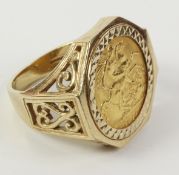 1911 gold sovereign loose mounted ring hallmarked 9ct approx 12.