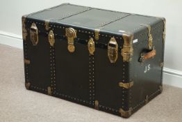 Early 20th century 'Unbreakable' travelling trunk, circa 1919,