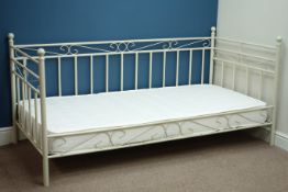 Cream finish 3' single metal day bed with mattress