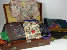 Clothing & Accessories - Collection of Vintage silk scarfs including Richard Allen,