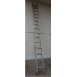 Aluminium extending ladders, H455cm Condition Report <a href='//www.