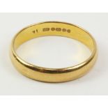 22ct wedding band hallmarked approx 4gm Condition Report <a href='//www.