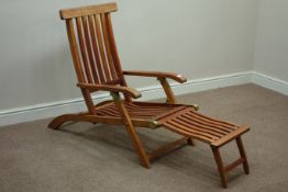 Hardwood garden steamer chair Condition Report <a href='//www.davidduggleby.