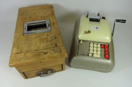 Vintage Rokli 'calculator' and an early 20th Century till Condition Report <a