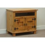 Pine television cabinet, W78cm, H71cm,