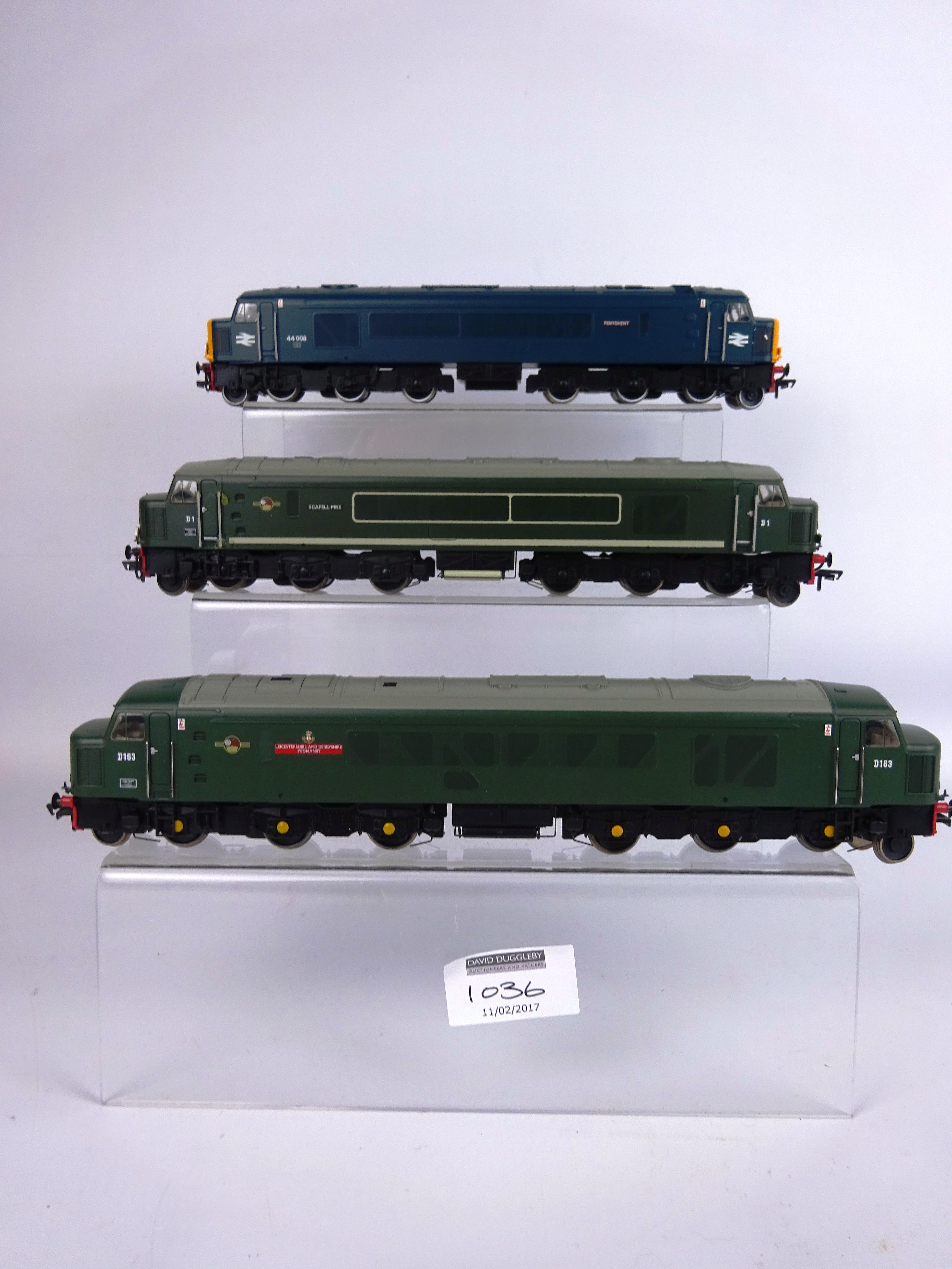 Bachmann Class 44 Diesel locos BR Blue 'Penyghent' 44008, Class 44 BR Green 'Scafell Pike' 44001,