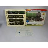 Hornby OO Gauge Great British Trains Ltd.ed. Train Pack 'The Yorkshire Pullman' No.