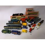 Hornby OO Gauge Class 5MT Stainer Loco 45192, Lima 24760 & 24624 Carriages & St.