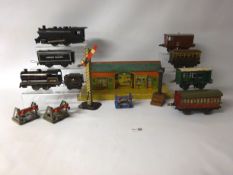 Marx O Gauge clockwork 0-4-0 loco and tender,