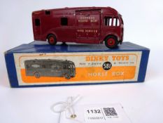 Dinky Toys Diecast model 581 Horse Box maroon, boxed,