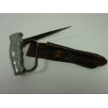 British Army Issue WWI push dagger, by Robbins of Dudley, short double-sided blade 12cms,