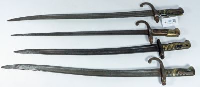 Three French 1866 pattern Chassepot Yataghan sword bayonets approx 69cm and a late 19th century