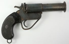 Section One Firearm certificate required - Early 20th century English 4 bore 1"cal. flare pistol No.