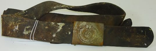 German SA leather belt with garlanded Swastika buckle Condition Report <a