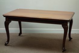 Early 20th century rectangular mahogany dining table with two later additional leaves, 153cm x 99cm,