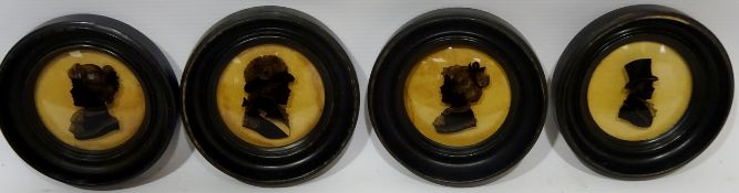 Four reverse glass painted silhouette round portrait miniatures D6.