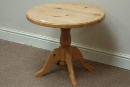 Pine pedestal occasional table, D61cm, H50cm Condition Report <a href='//www.