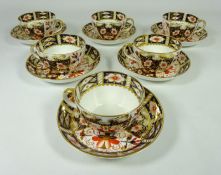 Set of six Royal Crown Derby Imari pattern teacups and saucers (12) Condition Report