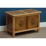 Small medium oak blanket box, W73cm, H48cm,