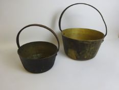 Two brass jam pans with cast iron handles D30cm (2) Condition Report <a