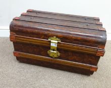 Painted tin trunk with brass fitting 59cm x 36cm Condition Report <a