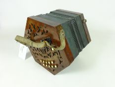 Early 20th Century concertina / squeeze box Condition Report <a href='//www.