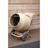 Belle Mini Mix 150 cement mixer with stand 230V Condition Report <a href='//www.