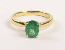 Single stone emerald yellow gold ring hallmarked 18ct (emerald approx 1.