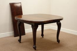 Early 20th century mahogany extending dining table with leaf, H72cm,