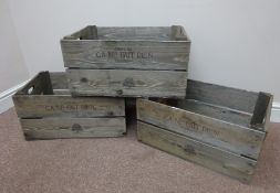 Three 'Ca Ne Fait Rien' wooden crates (3) Condition Report <a href='//www.