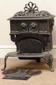20th century black finish ornate cast iron Gypsy stove, 'The Queen No.