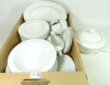 Noritake dinnerware with gilt borders in one box Condition Report <a