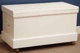 Victorian painted pine blanket box, W93cm Condition Report <a href='//www.