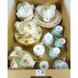 Various Royal Albert teaware including 'Rose Cameo Peach', 'Old Country Roses',