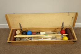 'Criterion' croquet set in wooden box Condition Report <a href='//www.