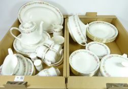 Royal Albert 'Belinda' pattern dinner and tea service for six in two boxes Condition