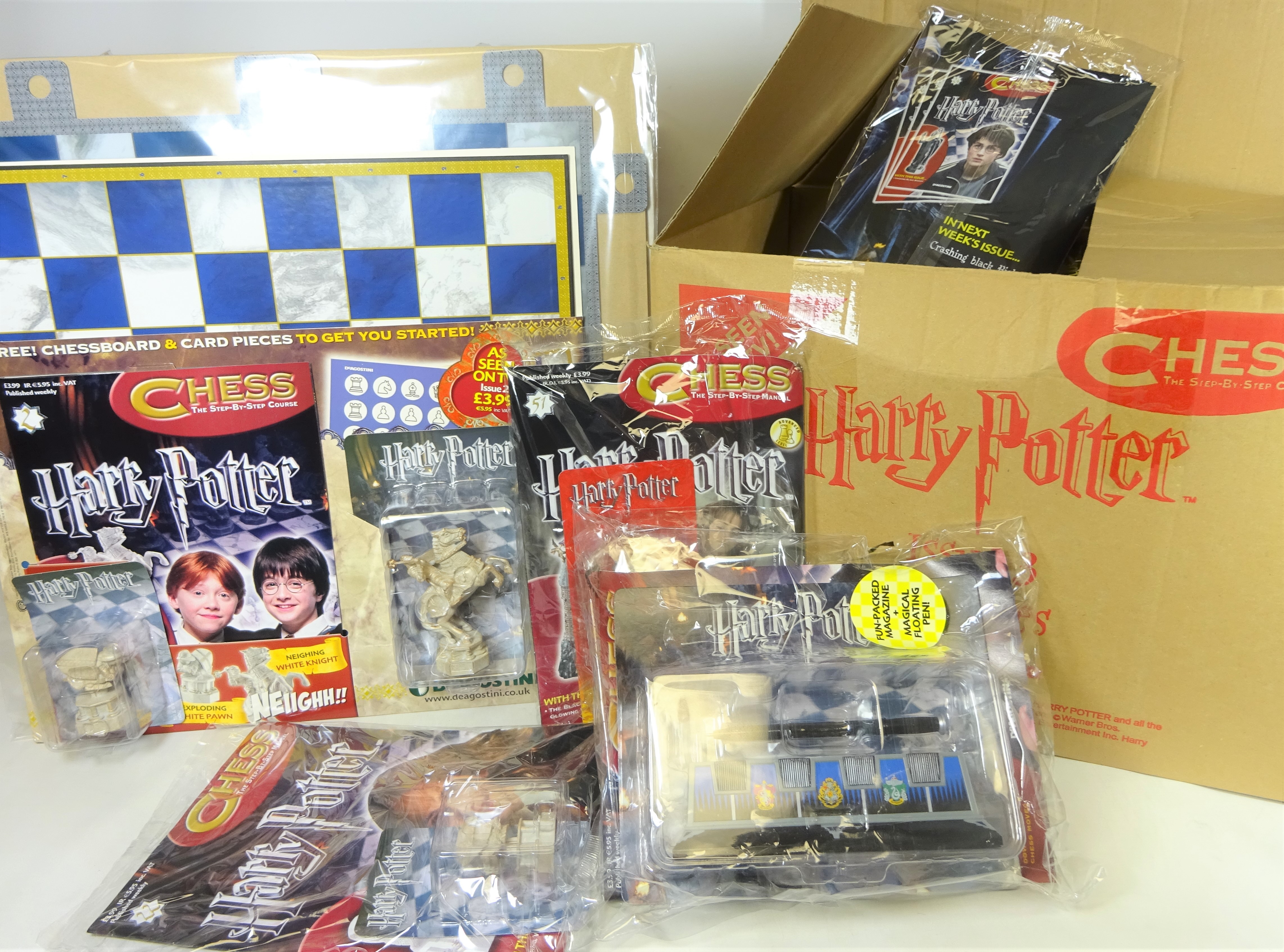 Complete DeAgostini Harry Potter chess step by step course with accessories,