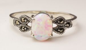 Single stone opal and marcasite ring stamped 925 Condition Report <a