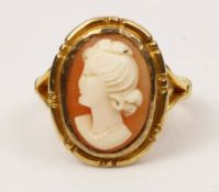 Cameo ring stamped 22ct approx 5.1gm Condition Report <a href='//www.
