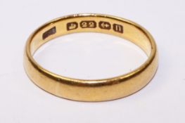 22ct gold wedding ring approx 5.1gm Condition Report <a href='//www.