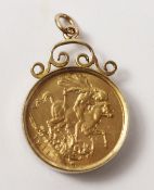 1911 gold sovereign loose mounted in protective hallmarked 9ct gold pendant Condition